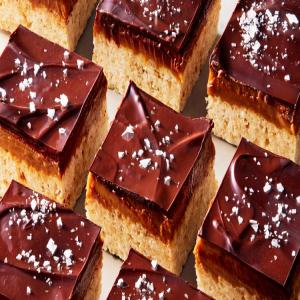 Chocolate-Peanut-Butter-Caramel Cereal Bars image