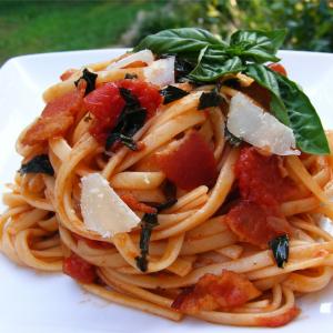 Peppered Bacon and Tomato Linguine_image