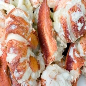 Martha Stewart\'s Lobster Roll Recipe_image