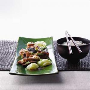 Steamed Chicken with Black Mushrooms and Bok Choy_image
