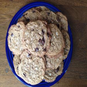 Gluten-Free Almond Butter Chocolate Chip Cookies_image