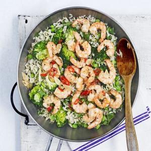 Miso brown rice & broccoli salad with fiery prawns_image