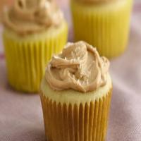 Vanilla Cupcakes with Caramel Sea Salt Frosting_image