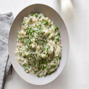 Risotto With Yogurt and Peas image