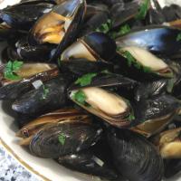 Mussels Mariniere image