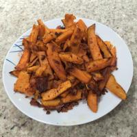 Bacon-Flavored Sweet Potato Fries_image