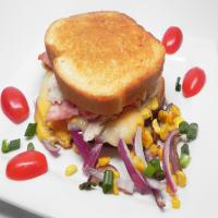 Twisted Ham and Turkey Grilled Cheese_image