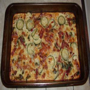 Lower-Cal Buttermilk Bacon Spinach Quiche_image