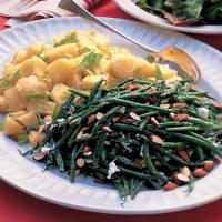 Haricots Verts and Goat Cheese Salad with Almonds_image