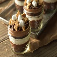 S'more Cupcakes in Jelly Jars_image