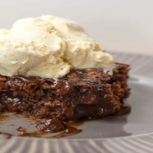 Super Hot Fudge Brownie Cake - Chocolate Chocolate and More!_image