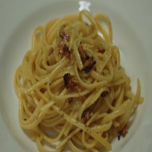 Linguine With Bacon and Onions image