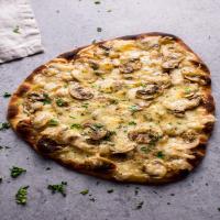 Truffled Mushroom Naan Pizza_image