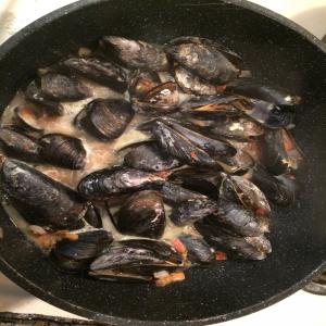 Steamed Mussels image