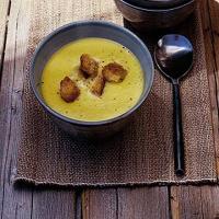 Cream of garlic & saffron soup image