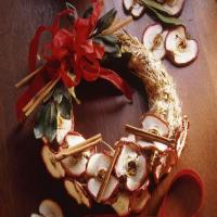Cinnamon Apple Wreath_image