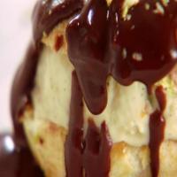 Clementine Profiteroles With Chocolate Sauce_image