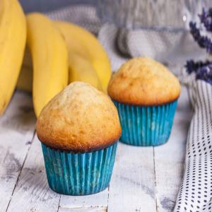 Low-Calorie Banana Muffins_image