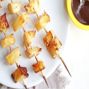 Caramelized Pineapple With Hot Chocolate Sauce_image