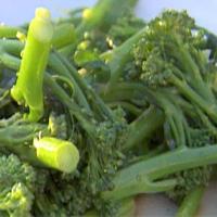 Broccolini and Balsamic Vinaigrette_image