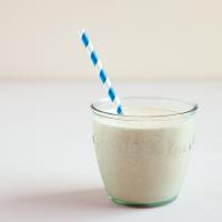 Banana Smoothie with Yogurt, Almond Butter, and Oats_image