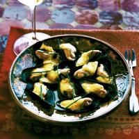 Steamed Mussels with Lemon-Saffron Sauce image