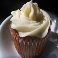 Banana Walnut Cupcakes With Cream Cheese Frosting_image