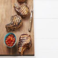 Sweet Tea-Brined Pork Chops with Pepper Relish_image