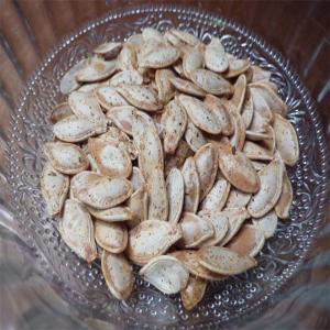 Crunchy Roasted Pepitas (Pumpkin Seeds)_image