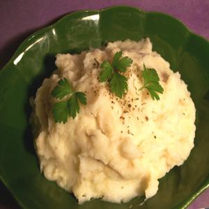 Mashed Potatoes With Roasted Garlic and Rosemary image