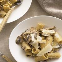 Mushroom Pasta with Ricotta image
