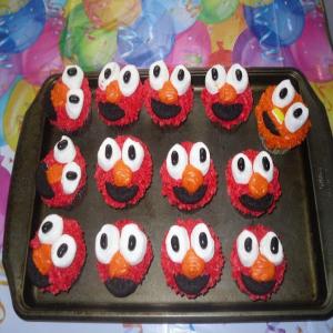 Elmo Cupcakes image