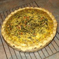 Fluffy Spinach, Onion and Roasted Red Pepper Quiche With Gruyere image