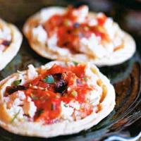 Memelas with Queso Fresco and Charred Tomato Sauce_image