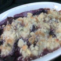 Blueberry and Apple Crumble/Cobbler With Blue Cheese_image