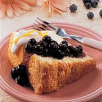 Sponge Cake with Blueberry Topping_image