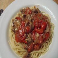 Chunky Tomato Mushroom Sauce image