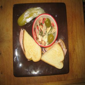 Garlic Bologna Sandwich With Serrano Mayonnaise_image