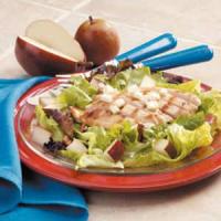 Grilled Chicken and Pear Salad_image