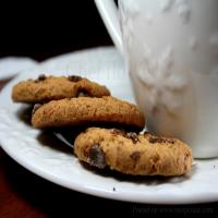 Amazing Soft and Chewy Chocolate Chip Cookies_image