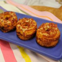 Grilled Cheese Croissant Donut (Cheesy Bacon Croissonut) image