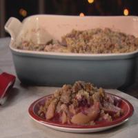 Snappy Pear and Cranberry Crumble image