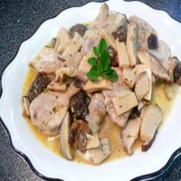 Pork Scallopini With Garlic and Mushrooms_image