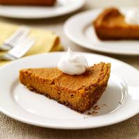 Pumpkin pie with graham cracker crust_image