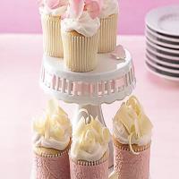 Simple Wedding Cupcakes_image