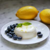 Lemon Panna Cotta with Blueberries image