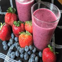 Frozen Berry and Pineapple Smoothie image