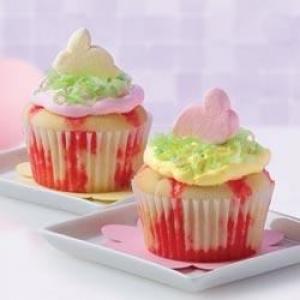 Springtime Poke Cupcakes_image