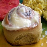 Cinnamon Rolls With Cream Cheese Frosting_image