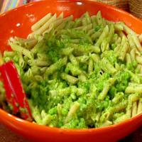 Spring Pea-sto with Whole-Wheat Penne_image